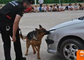 alt="unidad canina policía Ribera"